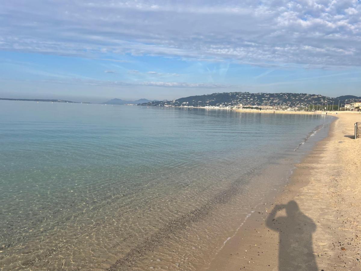 Grand Studio 7 Minutes De La Plage Et Climatise Sur Juan Les Pins Antibes Exterior photo